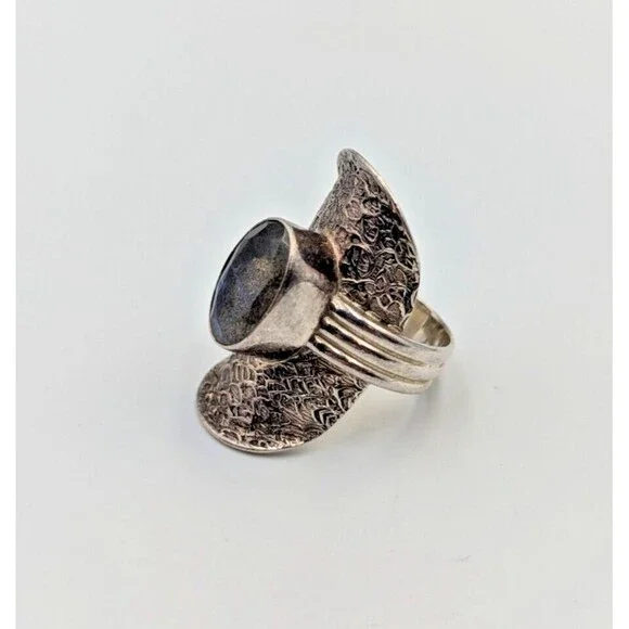 PTI India Sterling Silver 925 Labradorite Saddle Style Cocktail Ring Sz 7
